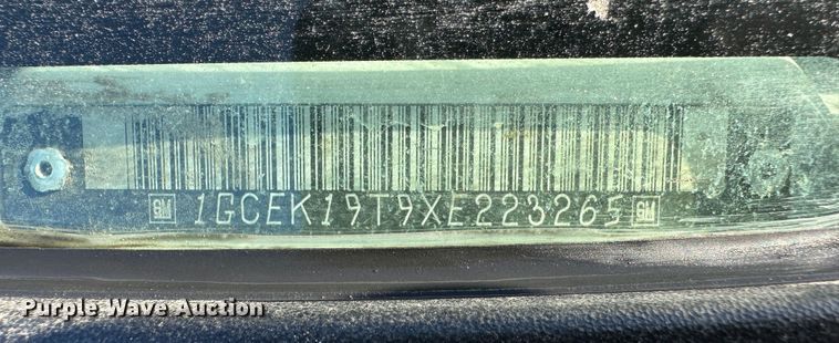 image for item JD9677 1999 Chevrolet Silverado 1500  Ext. Cab pickup truck