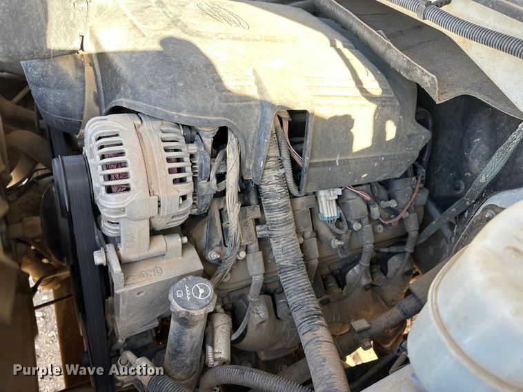 image for item JD9678 2013 Chevrolet Silverado 2500HD  Crew Cab flatbed truck