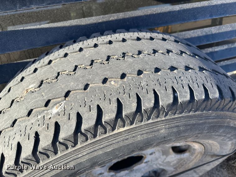 image for item JD9678 2013 Chevrolet Silverado 2500HD  Crew Cab flatbed truck