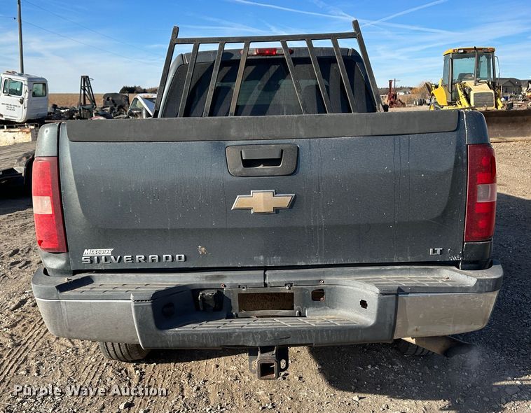 image for item JD9679 2008 Chevrolet Silverado 2500HD  Crew Cab pickup truck