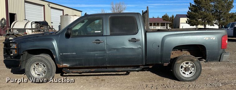 image for item JD9679 2008 Chevrolet Silverado 2500HD  Crew Cab pickup truck