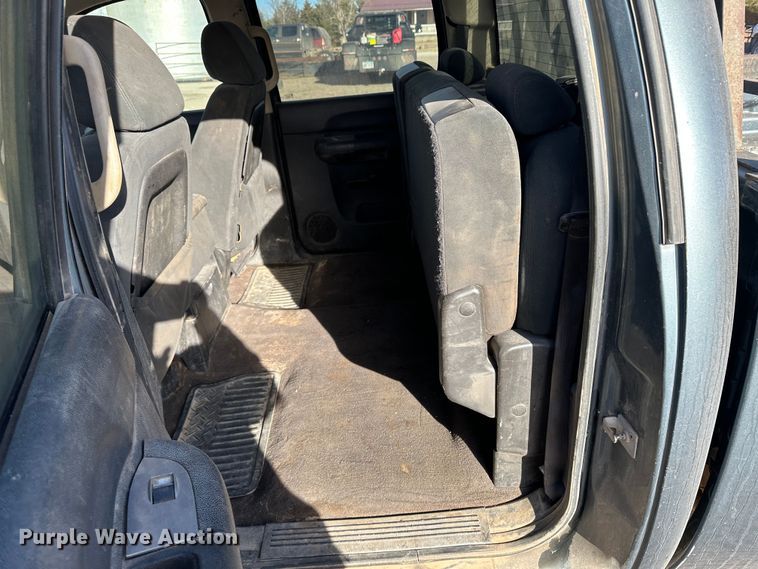 image for item JD9679 2008 Chevrolet Silverado 2500HD  Crew Cab pickup truck