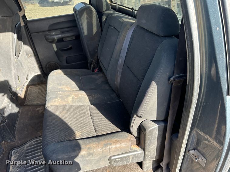 image for item JD9679 2008 Chevrolet Silverado 2500HD  Crew Cab pickup truck