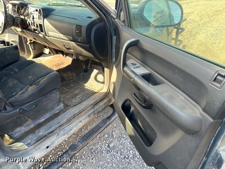 image for item JD9679 2008 Chevrolet Silverado 2500HD  Crew Cab pickup truck