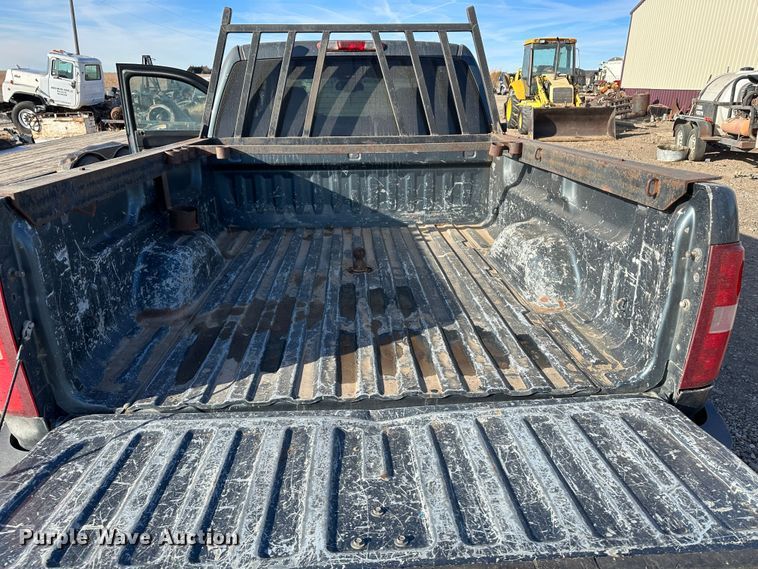 image for item JD9679 2008 Chevrolet Silverado 2500HD  Crew Cab pickup truck