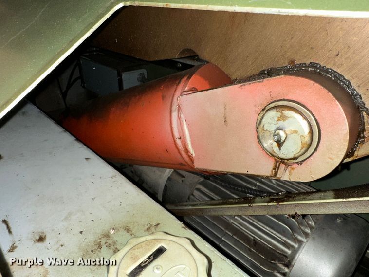 image for item JD9715 Piranha P90  iron worker