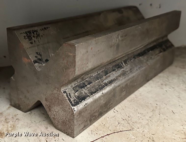 image for item JD9715 Piranha P90  iron worker