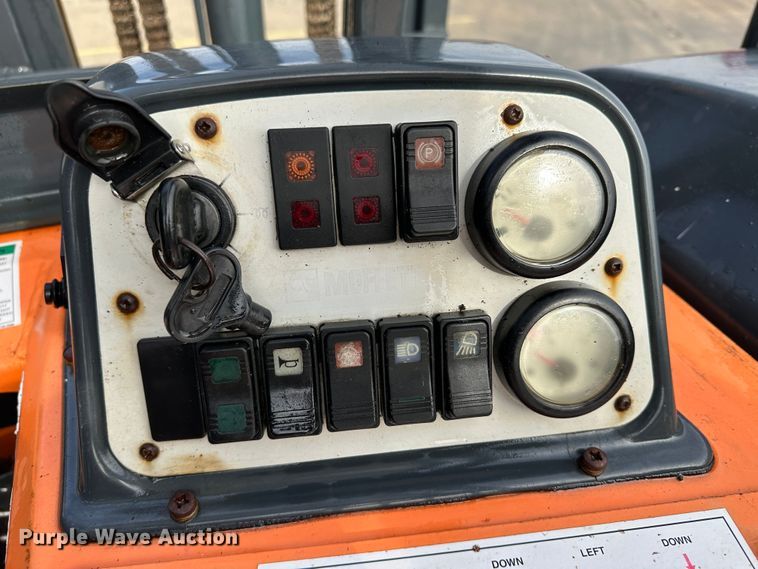 image for item JD9731 2011 Moffett M55  forklift