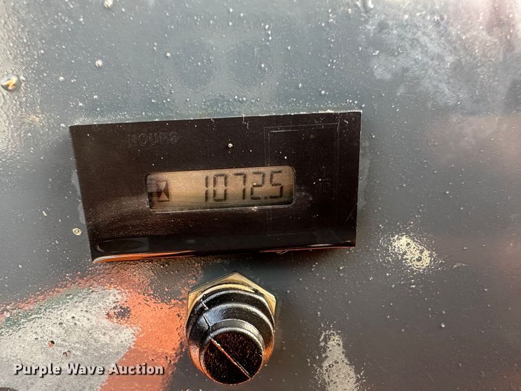 image for item JD9731 2011 Moffett M55  forklift