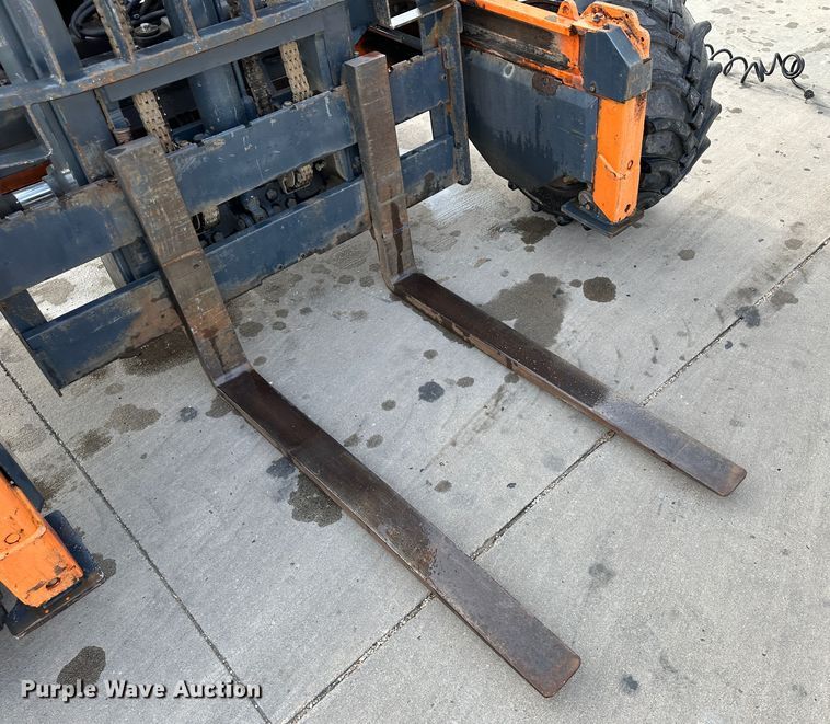 image for item JD9731 2011 Moffett M55  forklift