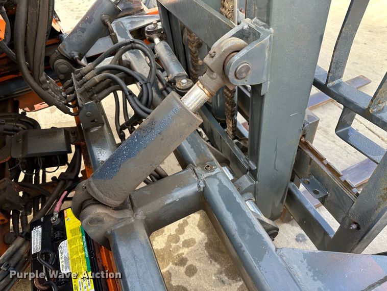 image for item JD9731 2011 Moffett M55  forklift