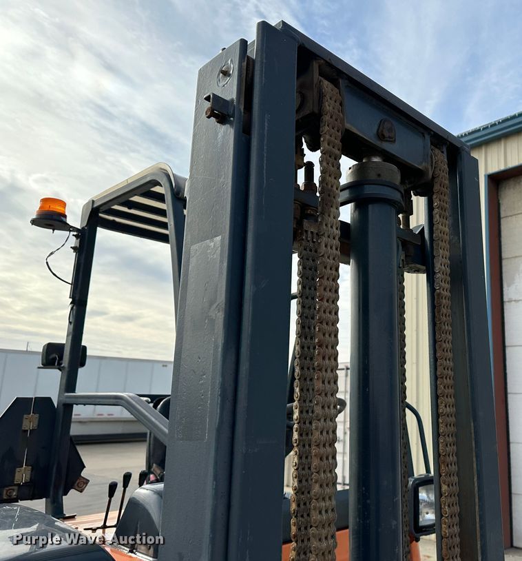 image for item JD9731 2011 Moffett M55  forklift