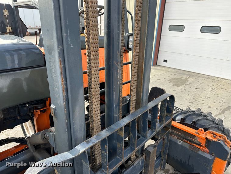 image for item JD9731 2011 Moffett M55  forklift