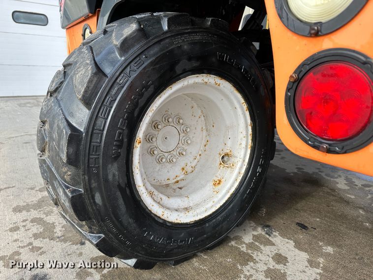 image for item JD9731 2011 Moffett M55  forklift