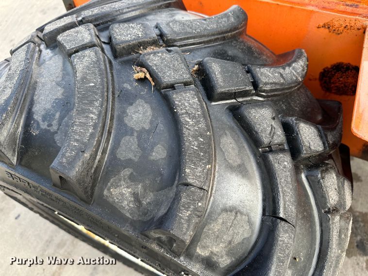 image for item JD9731 2011 Moffett M55  forklift