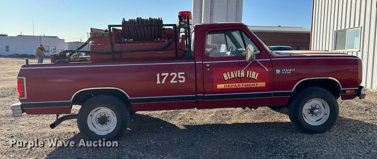 image for item JD9739 1985 Dodge W350  brush fire truck