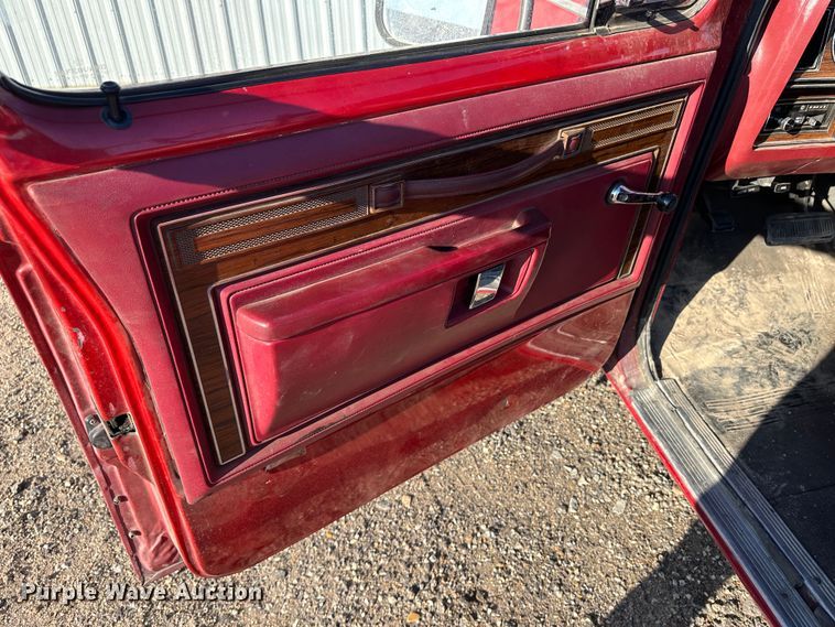 image for item JD9739 1985 Dodge W350  brush fire truck