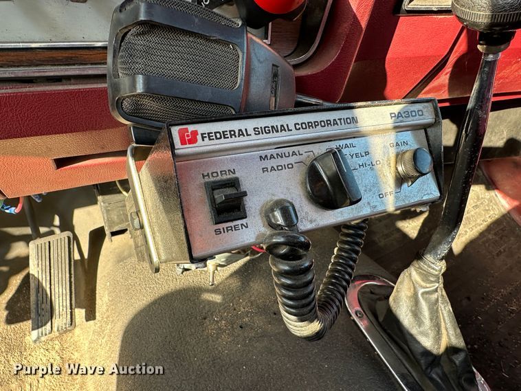 image for item JD9739 1985 Dodge W350  brush fire truck