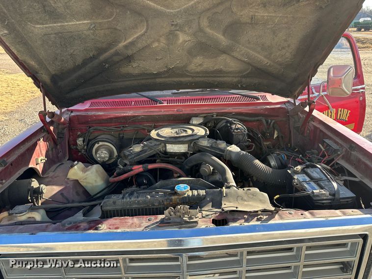 image for item JD9739 1985 Dodge W350  brush fire truck