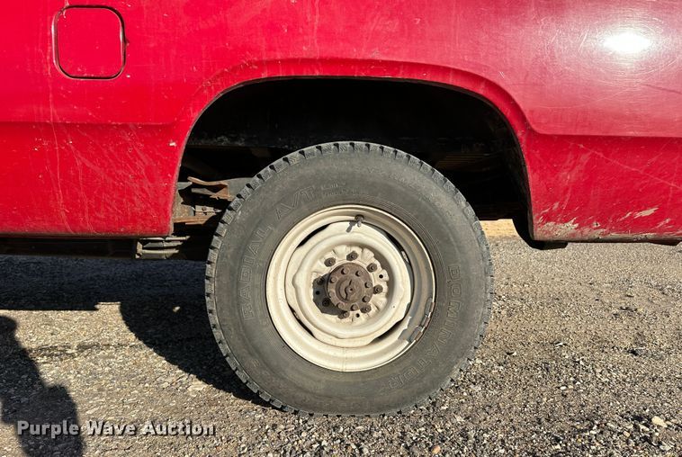 image for item JD9739 1985 Dodge W350  brush fire truck