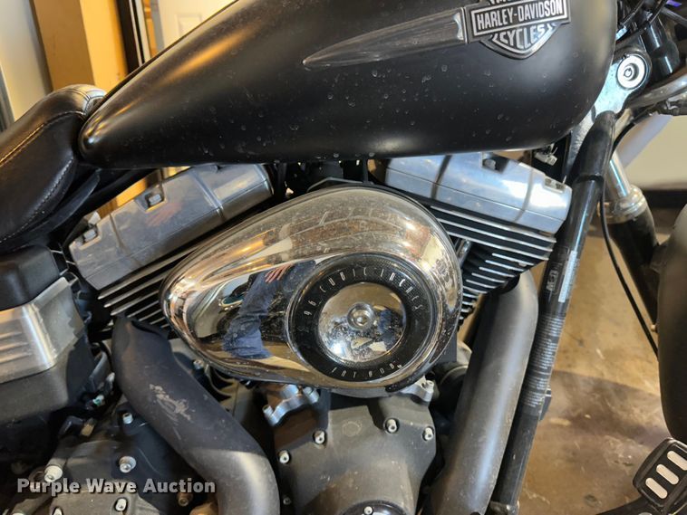 image for item JD9763 2010 Harley Davidson Dyna Fat Bob  motorcycle