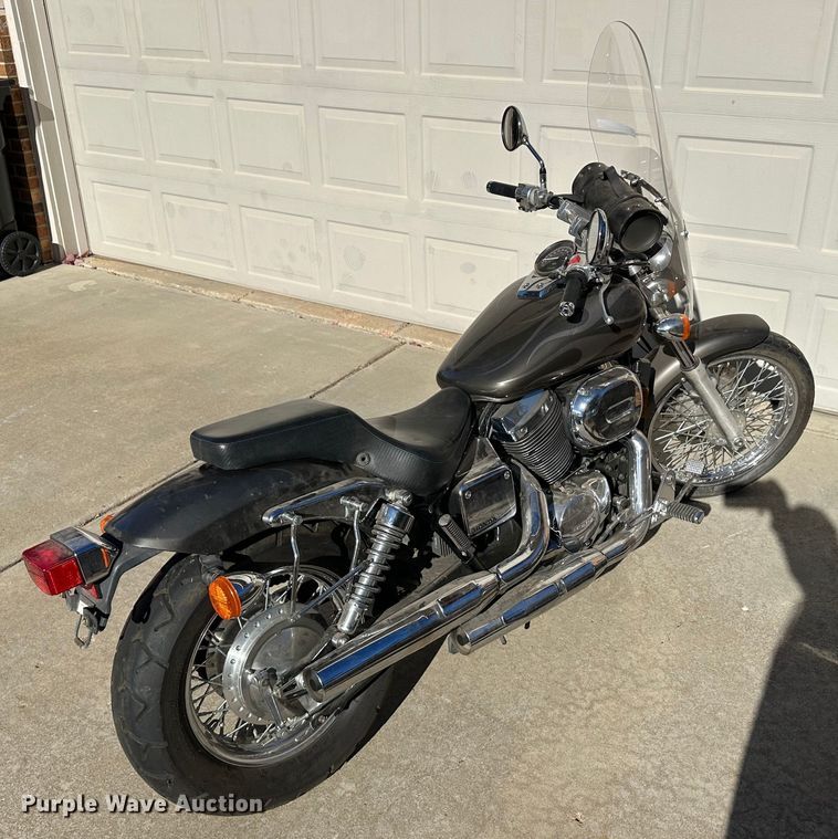 image for item JD9771 2006 Honda Shadow  motorcycle