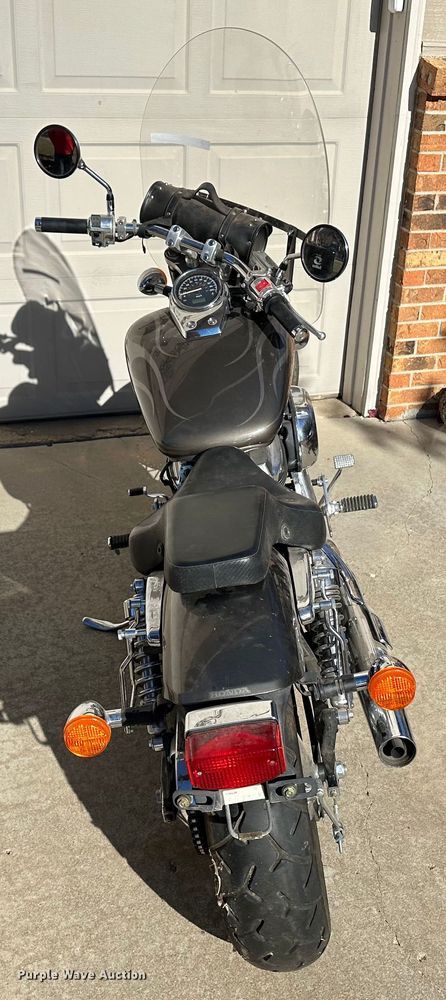 image for item JD9771 2006 Honda Shadow  motorcycle