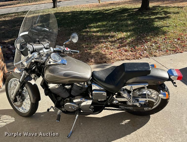 image for item JD9771 2006 Honda Shadow  motorcycle