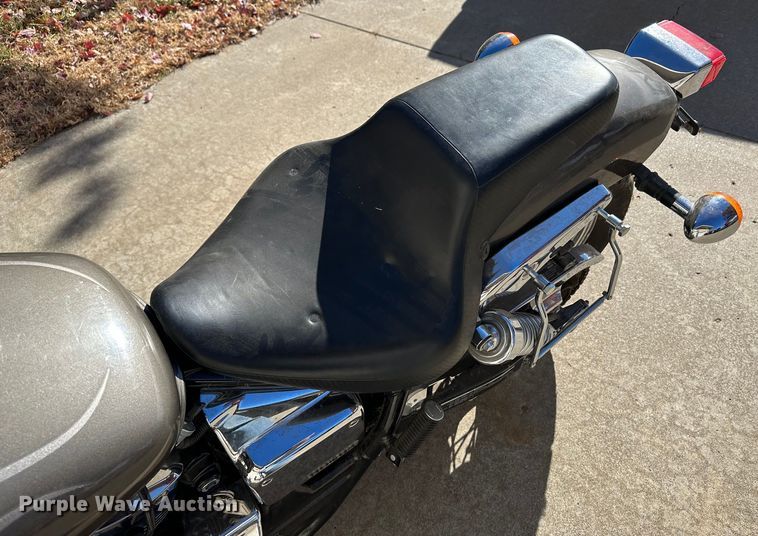 image for item JD9771 2006 Honda Shadow  motorcycle