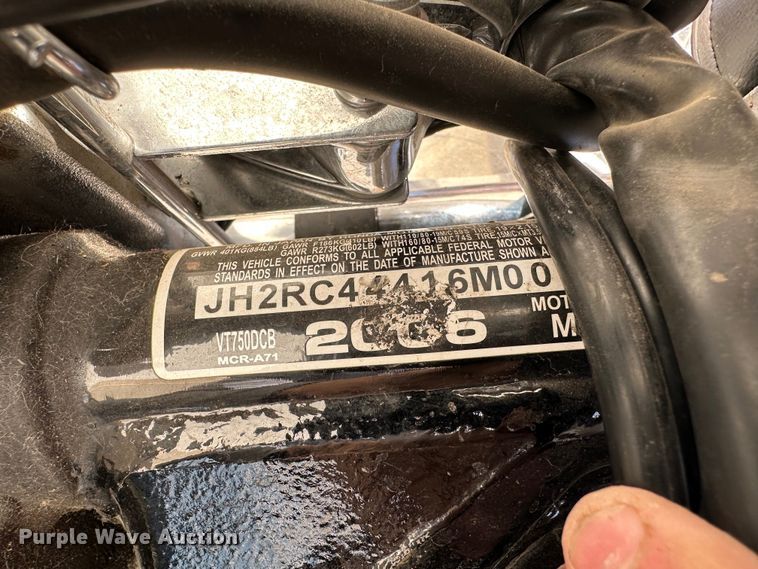 image for item JD9771 2006 Honda Shadow  motorcycle