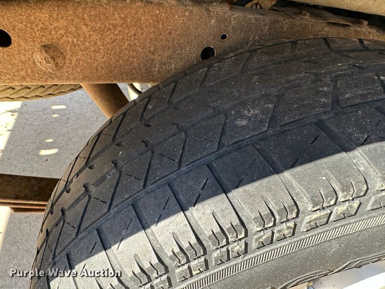 image for item JD9772 1997 Nissan  pickup truck