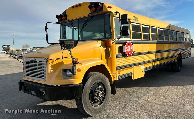 image for item JD9775 1999 Freightliner Thomas Built  school bus