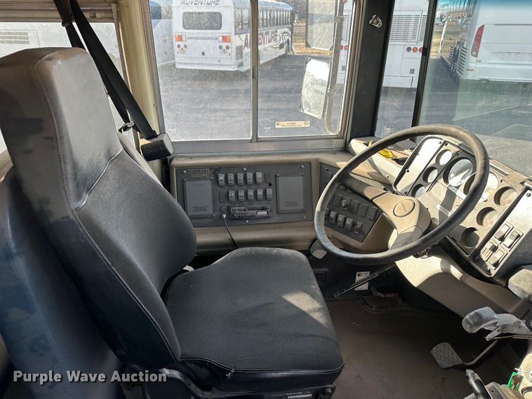 image for item JD9775 1999 Freightliner Thomas Built  school bus