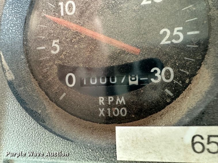 image for item JD9775 1999 Freightliner Thomas Built  school bus