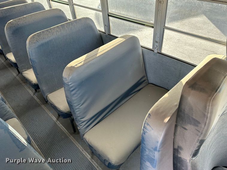 image for item JD9775 1999 Freightliner Thomas Built  school bus