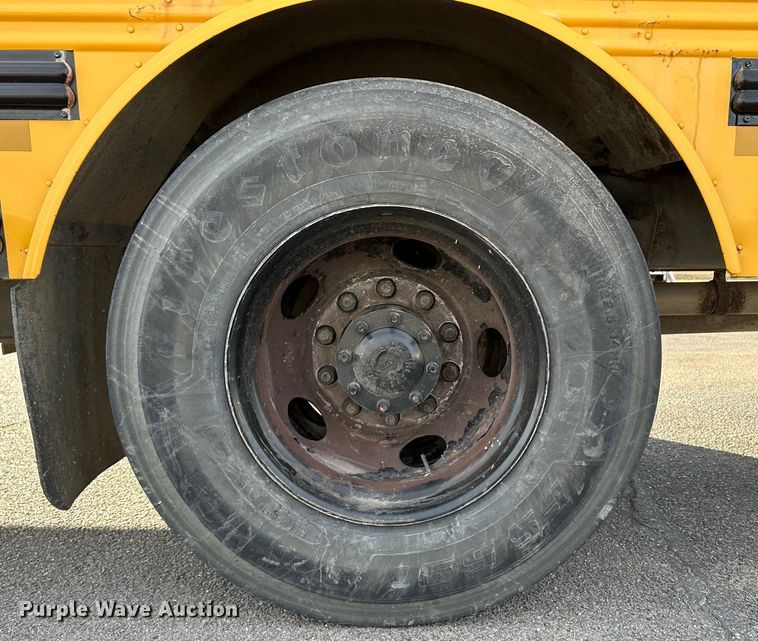 image for item JD9775 1999 Freightliner Thomas Built  school bus