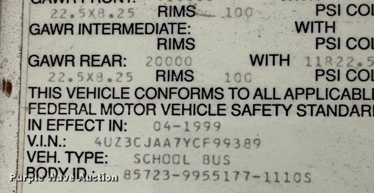 image for item JD9775 1999 Freightliner Thomas Built  school bus