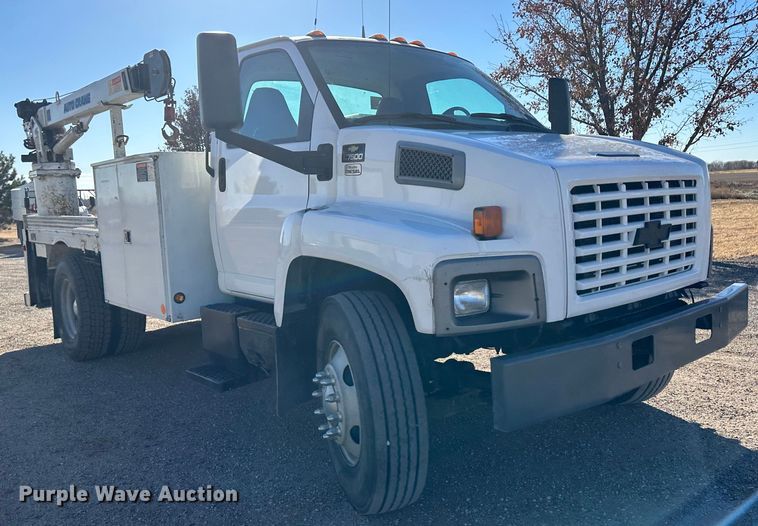image for item JD9778 2008 Chevrolet C7500  utility / service truck