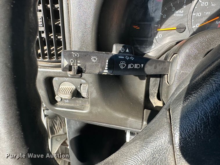 image for item JD9778 2008 Chevrolet C7500  utility / service truck