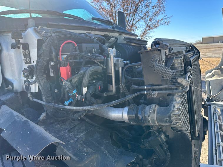 image for item JD9778 2008 Chevrolet C7500  utility / service truck