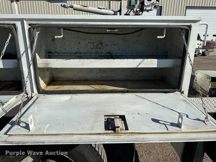 image for item JD9778 2008 Chevrolet C7500  utility / service truck