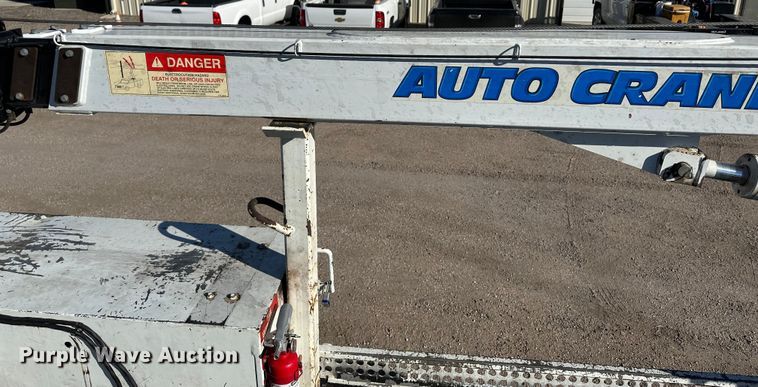 image for item JD9778 2008 Chevrolet C7500  utility / service truck