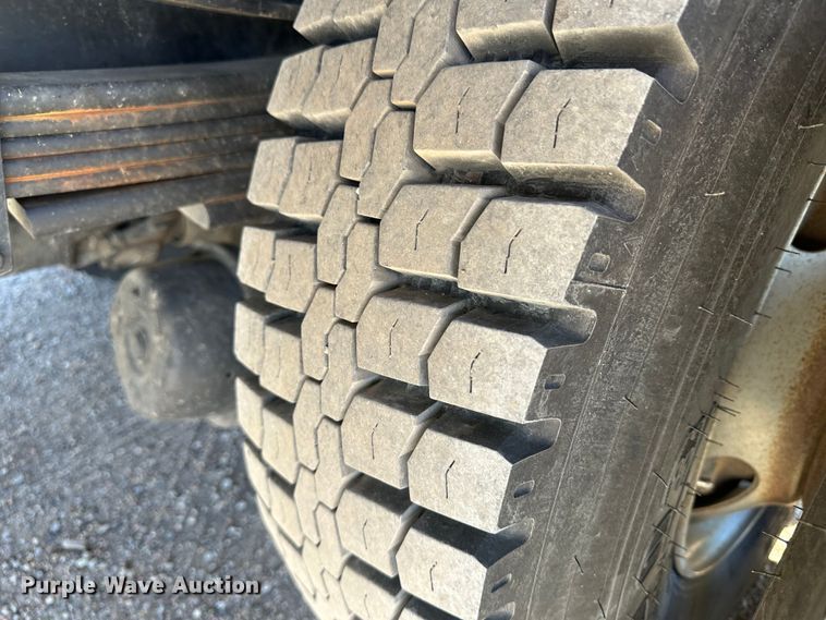 image for item JD9778 2008 Chevrolet C7500  utility / service truck