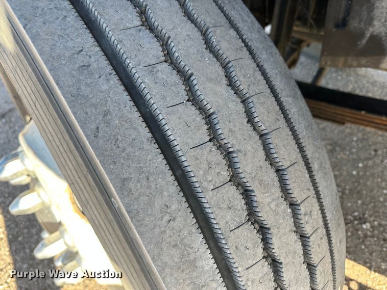 image for item JD9778 2008 Chevrolet C7500  utility / service truck