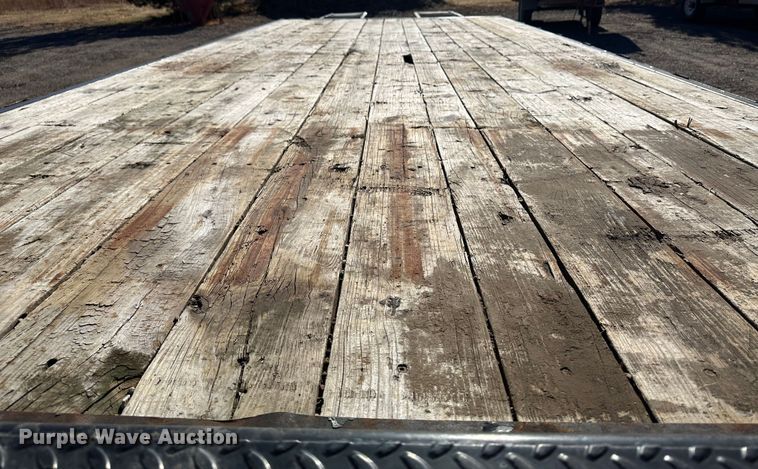 image for item JD9779 2013 PJ  flatbed trailer