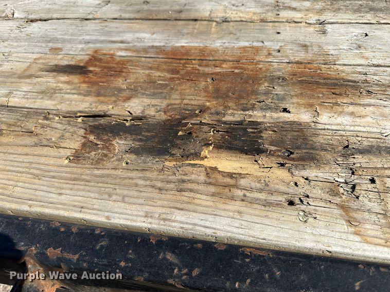 image for item JD9779 2013 PJ  flatbed trailer