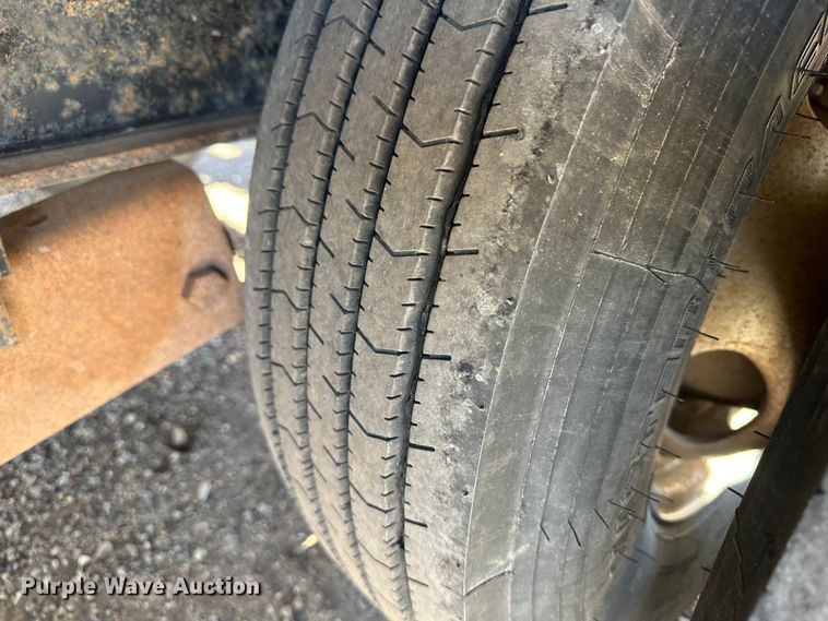 image for item JD9779 2013 PJ  flatbed trailer