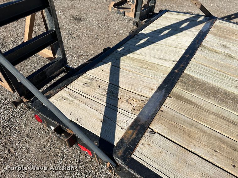 image for item JD9780 2012 PJ  flatbed trailer