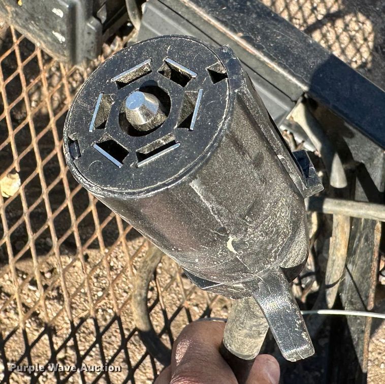 image for item JD9780 2012 PJ  flatbed trailer