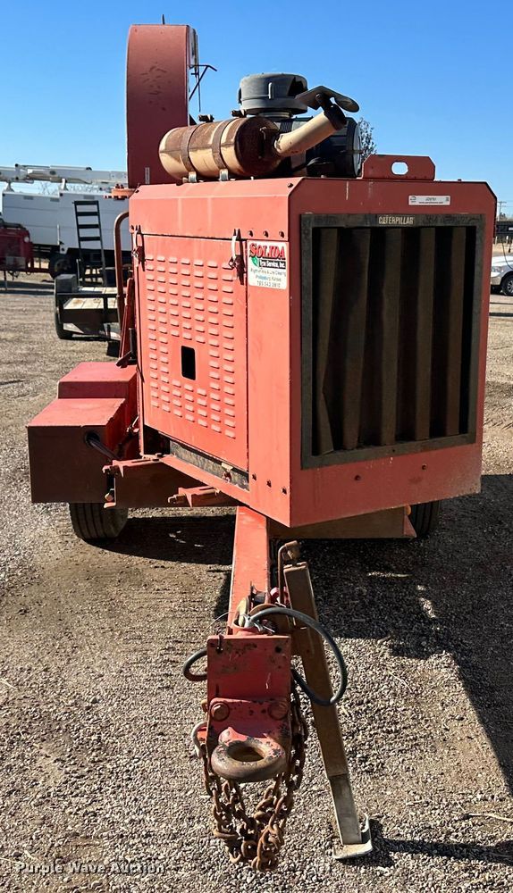 image for item JD9781 2009 Morbark M12D  wood chipper